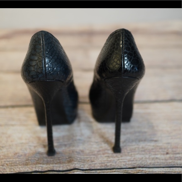 YSL Womens Snake Skin Pump in Black - Picture 4 of 6